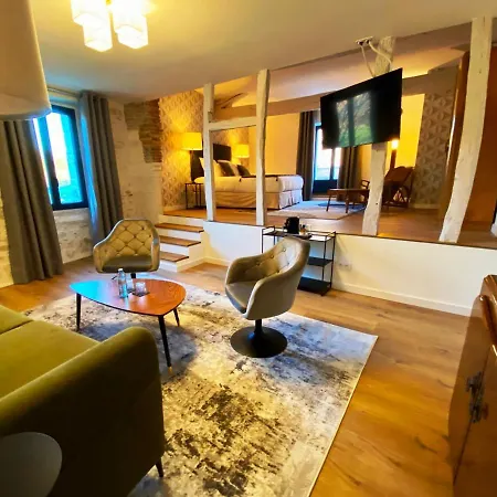 Domaine De Lejos - Portes D'albi לינה וארוחת בוקר 3*