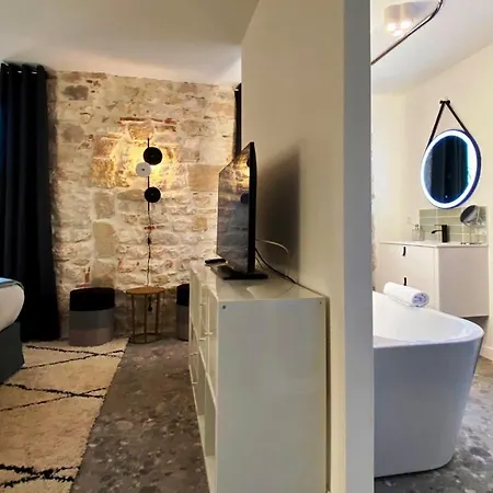 Domaine De Lejos - Portes D'albi לינה וארוחת בוקר Lamillarié